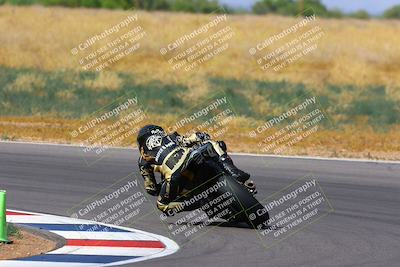 media/Apr-30-2023-CRA (Sun) [[020fcf5d43]]/Race 11-600 Expert Superbike/